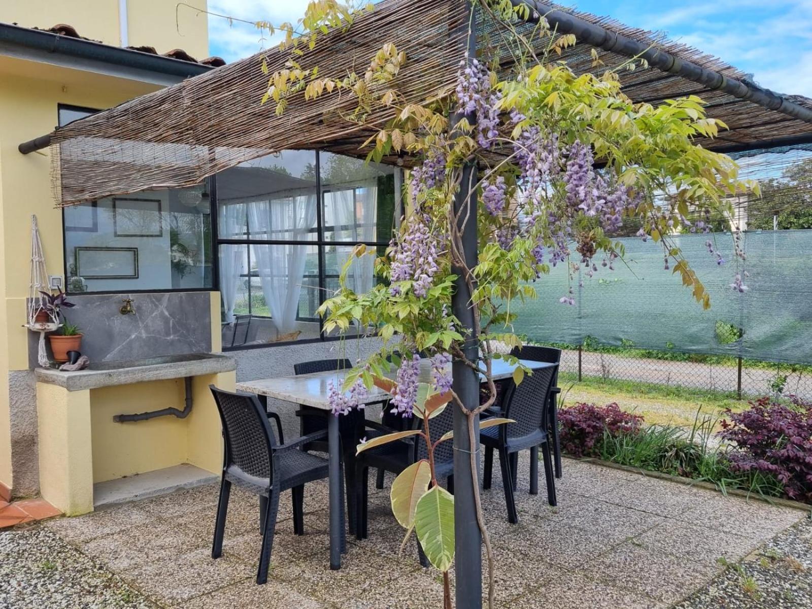 Casa Marcobando Villa Лука Екстериор снимка